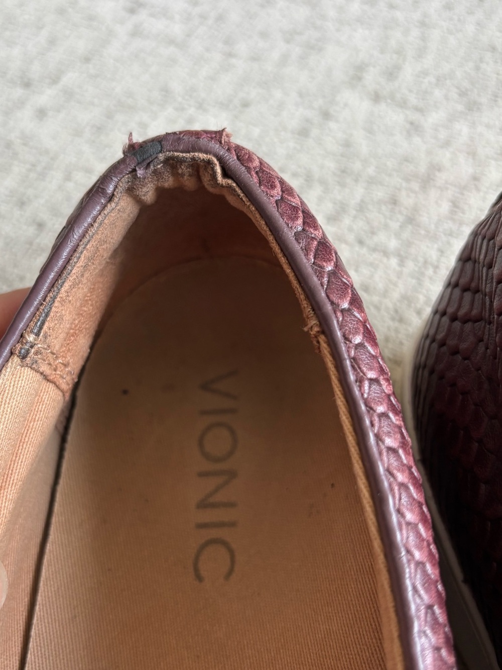 Vionic Midi Merlot Snake Size 9 - Picture 10 of 13